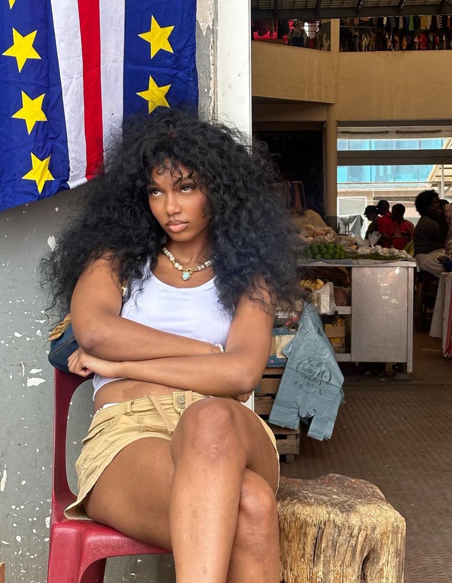 BeMarjinal's tweet photo. Ronisia respire le bonheur dans son pays natal🇨🇻🤍 https://t.co/UGkrhYBpeO