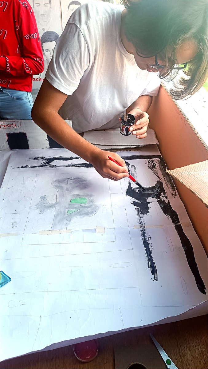 InfoMerida2024's tweet photo. Taller de stop motion a 12 niños de la residencias estudiantiles Domingo Salazar Rojas en esta clase realización de escenarios para continuar con las fotografías @BrigadasCHCH @Gabrielasjr @LaRosaInfoVE @MaraRoj18 @Yeseg7 https://t.co/xQmnRNxa02