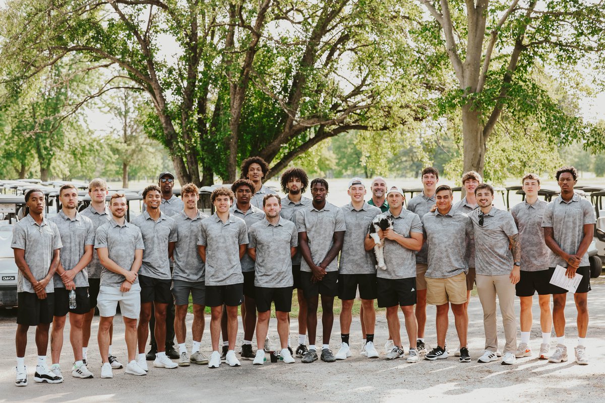 Green Bay Men’s Basketball tweet media