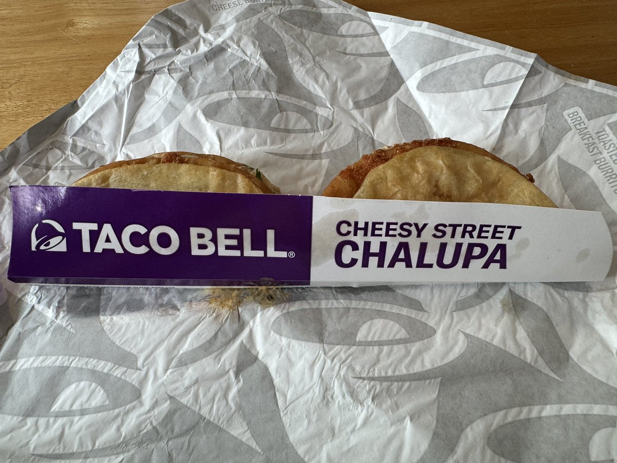 freshuncooked's tweet photo. Tried the Cheesy Street Chalupas. We talk about em in our latest podcast episode! - Chris https://t.co/Wna1vSlOrV
