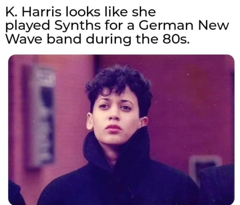 Dementia_Grimm's tweet image. It does look like she is about to lay down a Post-Punk banger.