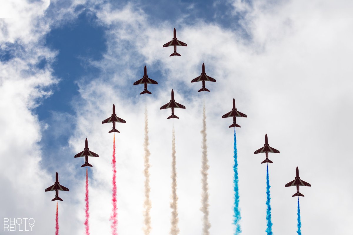 Some of my fav snaps from <a href="/FIAFarnborough/">Farnborough Airshow</a> so far ✈️
#FarnboroughAirshow