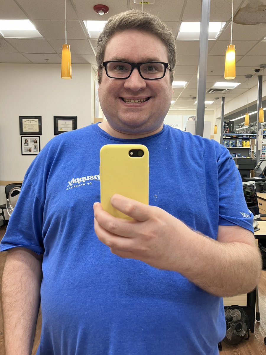 MichaelDaGaymer's tweet photo. New Glasses 🤓 Who Dis? 🧐 #Glasses #NewGlasses #WalmartVisionCenter #Walmart #VisionCenter #NerdyGuy #Nerd #GeekyGuy #Geek #Guys #Guy #NerdWithGlasses #GeekWithGlasses #4Eyes #FourEyes https://t.co/JF1CiRkoEJ
