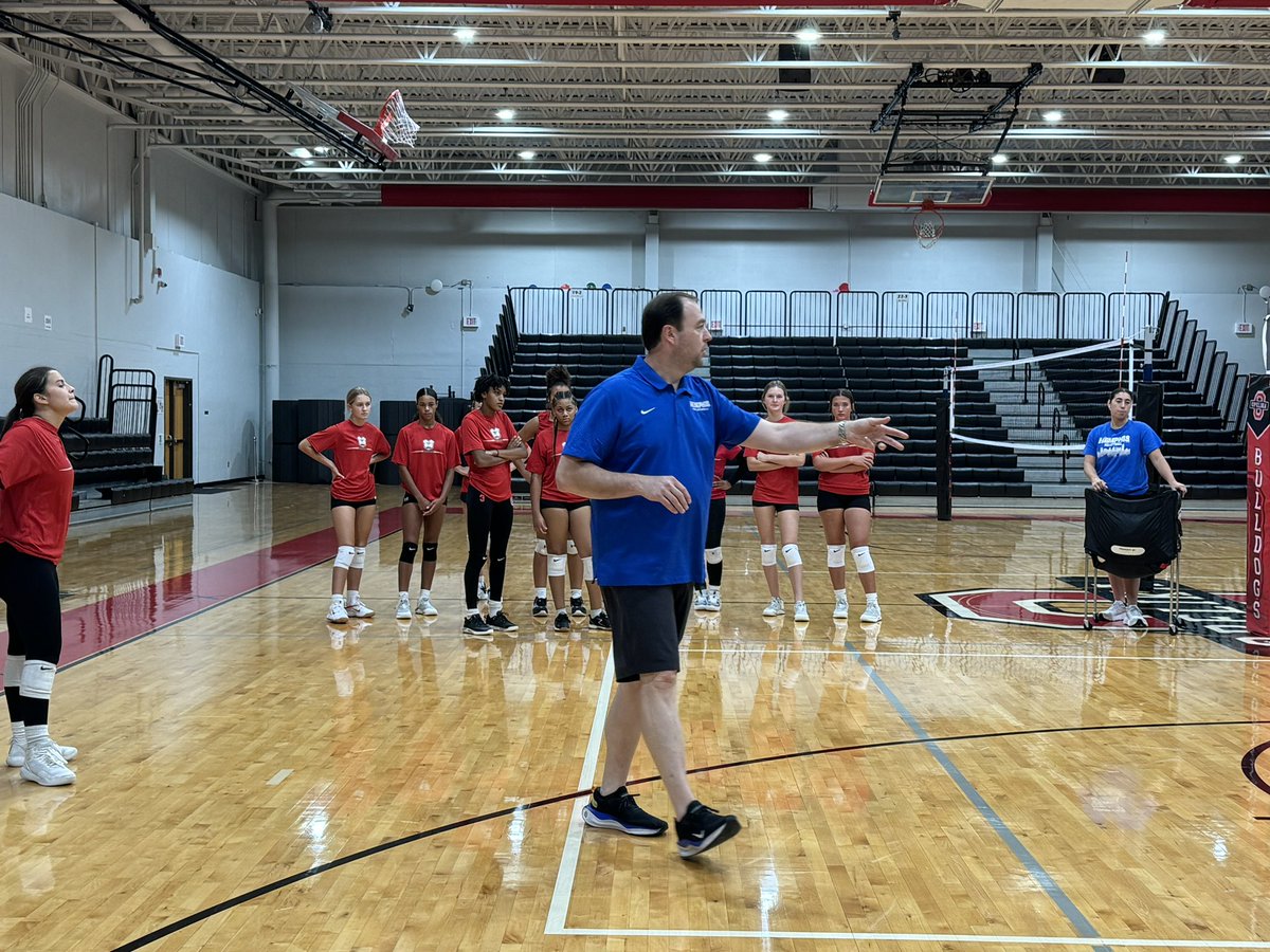 OpelikaVB tweet media