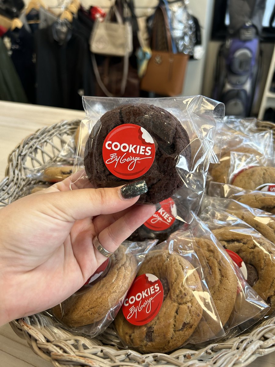 A sweet shoutout to @cookiesbygeorge 🍪🍪🍪

We are incredibly grateful for their generous donation of delicious cookies to give away during our Glenbrook Grand Opening! #CookiesbyGeorge #WINSGlenbrook #yyc #yyctreats
