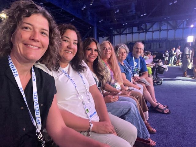 AFTNM's tweet image. NM Delegates from 6 different locals of our union are in #Houston as we lay out a clear vision with #RealSolutions for Kids and Communities. Prez Weingarten &amp;amp; other speakers - like NM's own Dolores Huerta - reminded us that our work is on-going &amp;amp; intersectional.

@unionwhitney