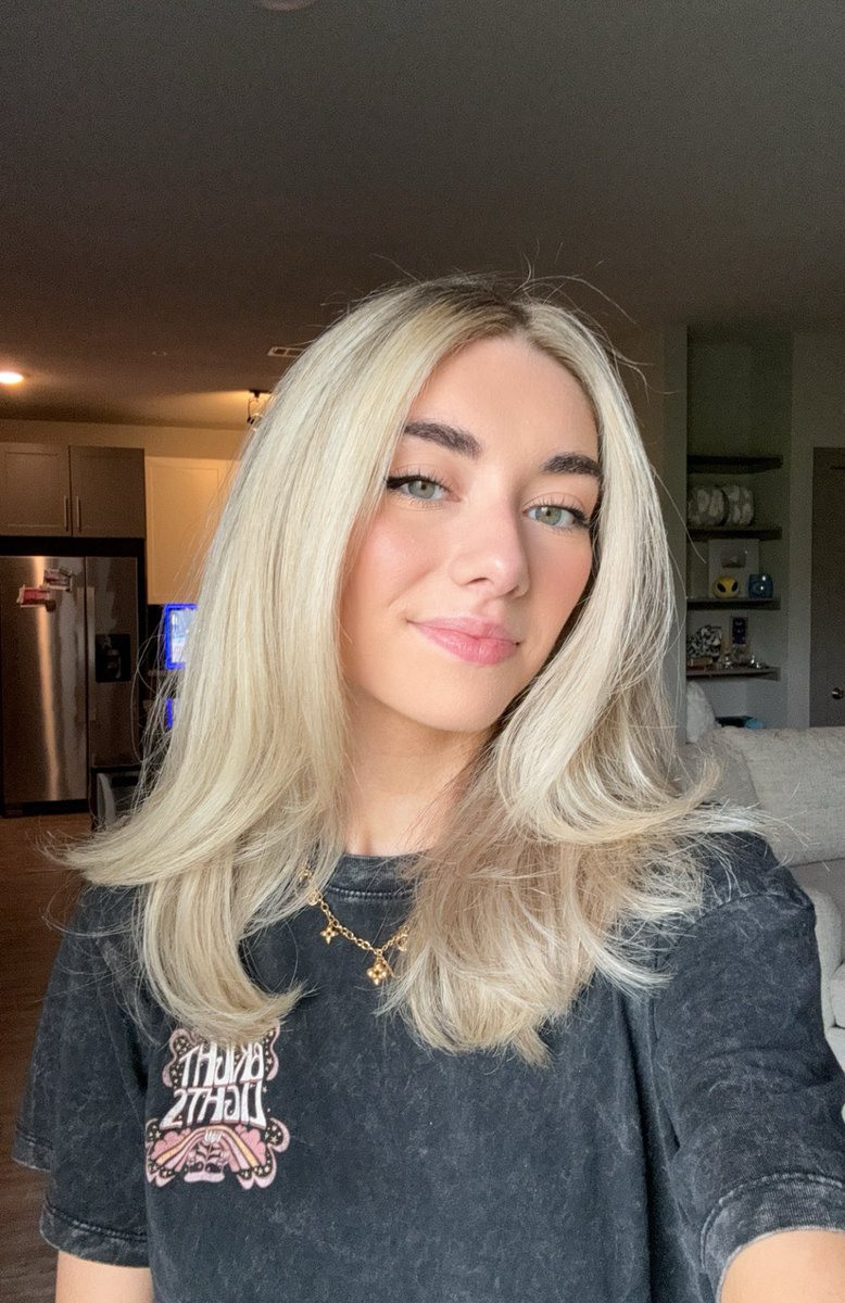 back to more blonde ☺️😚