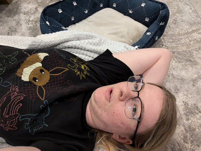 Nothin hits better than post stream floor time https://t.co/0QOLQ22ZcD<a href="/tag/myxanniversary"class="tags"><span>#myxanniversary</span></a>