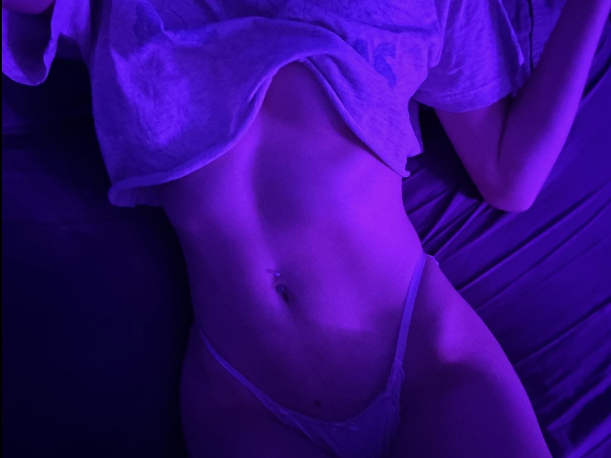 cloudy_xhoney's tweet photo. make me into a masterpiece of art covered in your cum #freeuse #somno #cnc #nsfw #rough #selling_content #nsfw_twt #sizekink https://t.co/ibSCRfaoEm