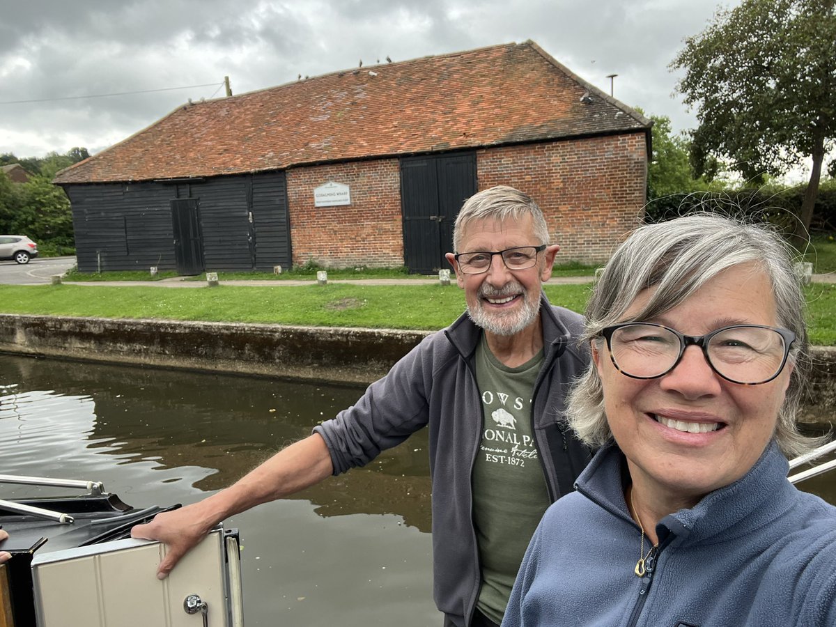 wattsconnect's tweet photo. Enjoyable morning exploring Godalming, Surrey, apparently the Most Southerly Navigable Point on the system. Is this an @IWA_UK #silverpropeller challenge location? https://t.co/MSvGCtkaiY