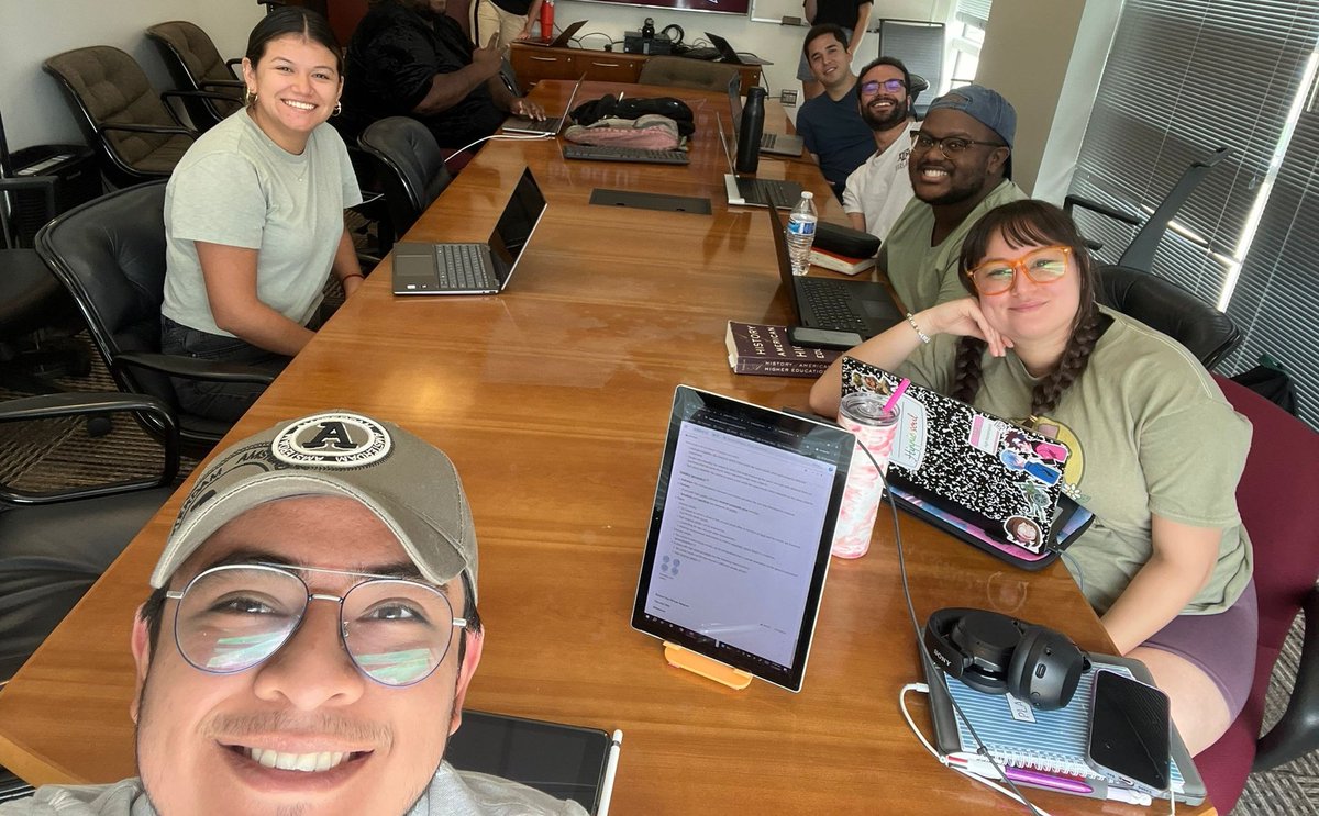 Latinx Graduate Student Association tweet media