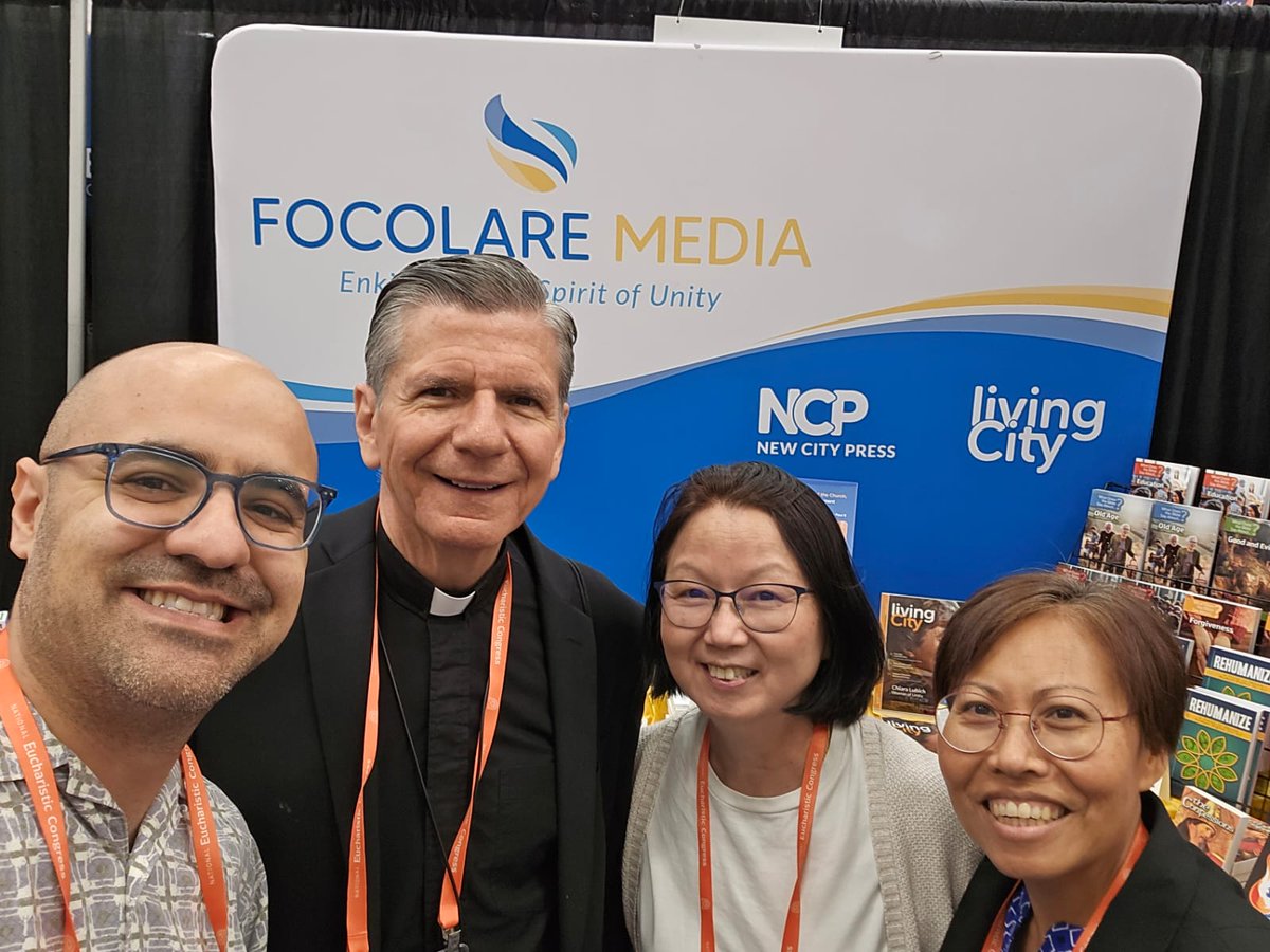 FocolareMedia's tweet photo. Our journey to the @euchrevival_  began with excitement and anticipation. We traveled and set up our booth, eager to present our spiritual resources and connect with both new faces and old friends. Thank you for joining us on this meaningful journey. 
@aaronwessman @noreenmcinnes https://t.co/itI7EesIey
