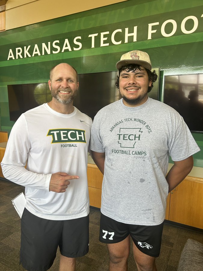 Six Star Football | PLUS+ (@sixstarfootball) on Twitter photo ARKANSAS TECH PROSPECT CAMP COVERAGE I Six Star Football takes a look at offensive prospects who impressed
💯Six Star Football takes a look at several talented prospects who shined at ARKANSAS TECH📈
✍️STORY ▶️🔗 sixstarfootball.com/article/arkans…
<a href="/AndrewBjork1/">Andrew Bjork</a> <a href="/Cole_Bentz15/">Cole Bentz</a> ARKANSAS TECH PROSPECT CAMP COVERAGE I Six Star Football takes a look at offensive prospects who impressed
💯Six Star Football takes a look at several talented prospects who shined at ARKANSAS TECH📈
✍️STORY ▶️🔗 sixstarfootball.com/article/arkans…
<a href="/AndrewBjork1/">Andrew Bjork</a> <a href="/Cole_Bentz15/">Cole Bentz</a>