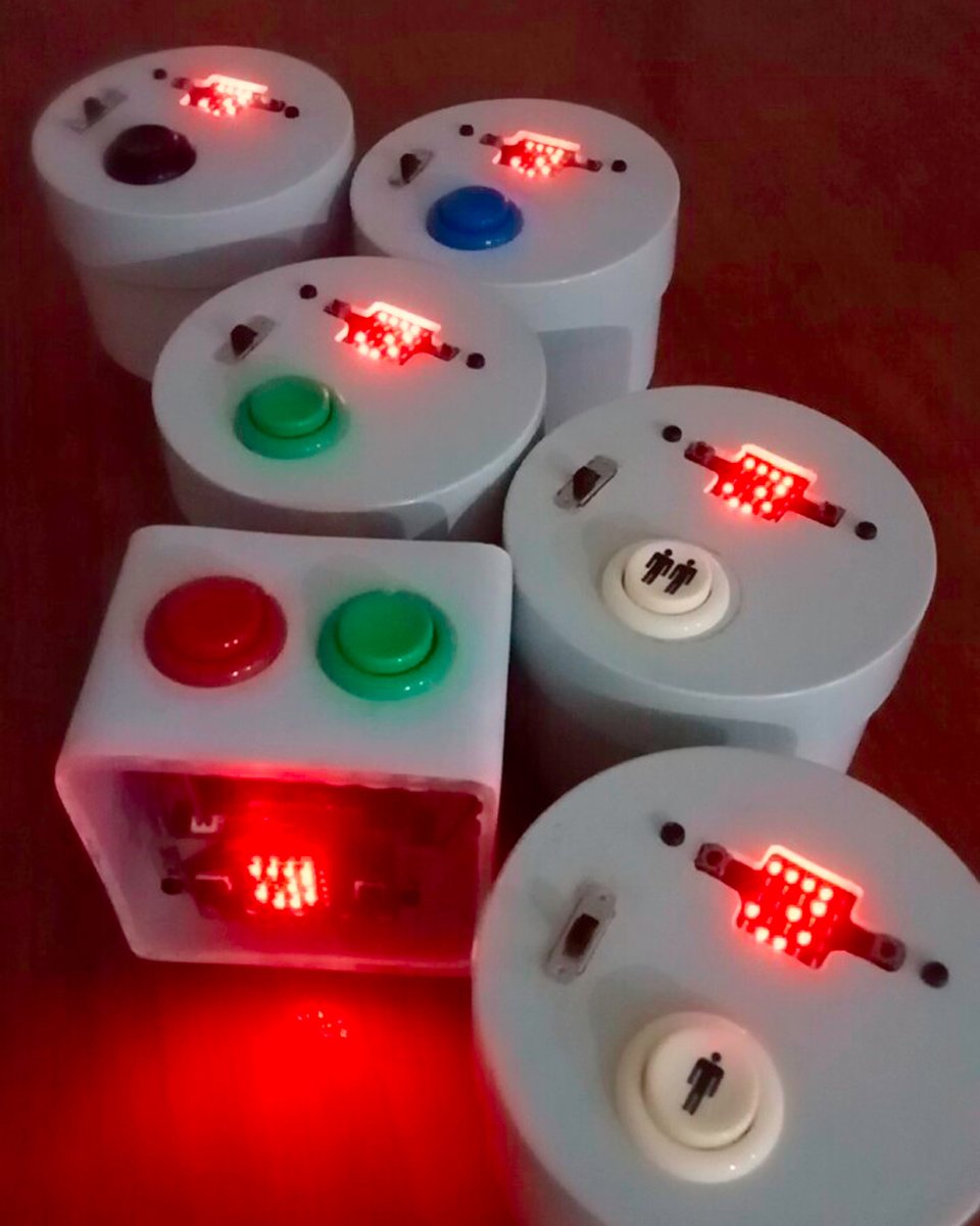 CoreElecAU's tweet image. Tai over on the #CoreElectronics forum shared their build with us. A handy enclosure made from PVC piping houses a #Microbit, battery pack and arcade buttons forming the basis for a techy #trivia #game. coreelec.io/14k