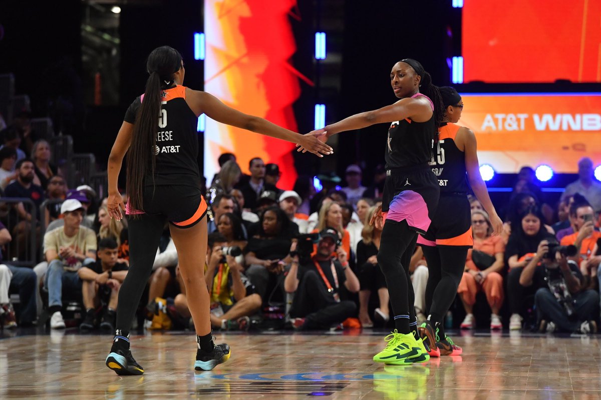 nnekaogwumike's tweet image. A tone was set...this year was different 🔥 #WNBAAllStar