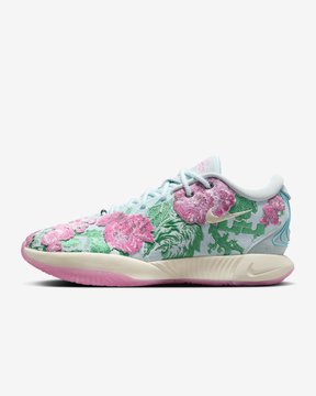 SOLELINKS's tweet photo. Ad: 25% off Nike LeBron 21 - use code SPORT25

Pearl of Z:https://t.co/QwhrdPAdci
Father of Pearl:https://t.co/WuLnDBjysa https://t.co/X83EB3EfUc