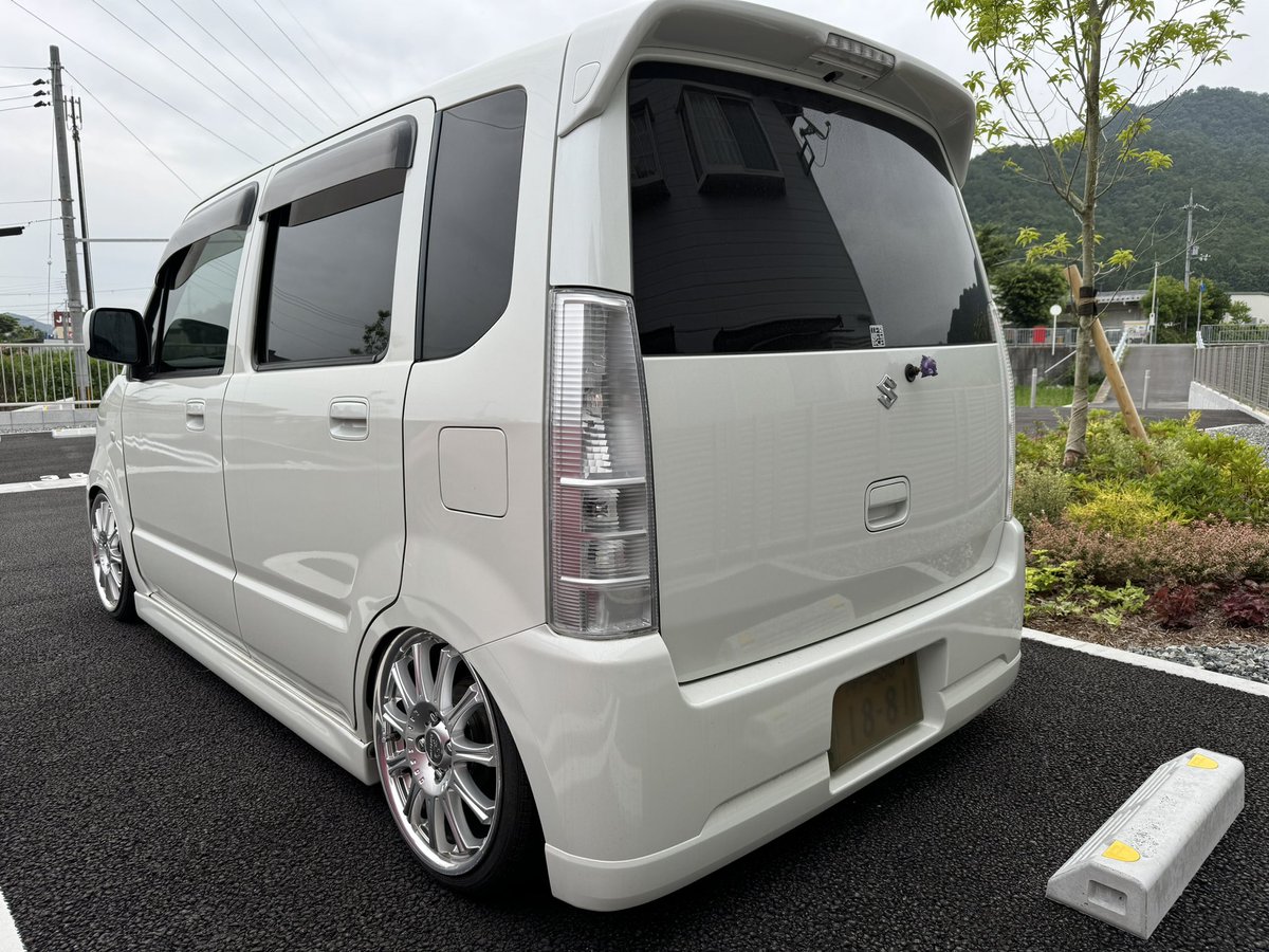 y50fuuuga's tweet photo. 羽だけみてRRって気づいてくれる人どれだけおるんやろ🙄🙄 https://t.co/ENGFNWfuNp