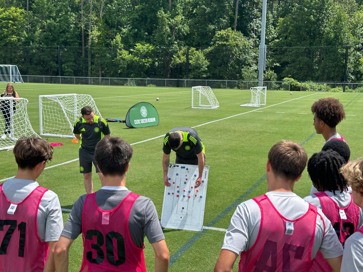 Celtic Soccer Academy (@celticsocacad) on Twitter photo 🇺🇸🍀 Great day yesterday with Darren O’Dea and Ray Hewitt delivering a Coach Education session based on Pressing with <a href="/inspiresportNA/">inspiresport Global</a> & <a href="/soccerdotcom/">SOCCER.COM</a>
Big thanks to <a href="/NorthCarolinaFC/">North Carolina FC</a> for providing us with players for the event!🤝
#TheBhoysOfSummer #StatesideCelts 🇺🇸🍀 🇺🇸🍀 Great day yesterday with Darren O’Dea and Ray Hewitt delivering a Coach Education session based on Pressing with <a href="/inspiresportNA/">inspiresport Global</a> & <a href="/soccerdotcom/">SOCCER.COM</a>
Big thanks to <a href="/NorthCarolinaFC/">North Carolina FC</a> for providing us with players for the event!🤝
#TheBhoysOfSummer #StatesideCelts 🇺🇸🍀