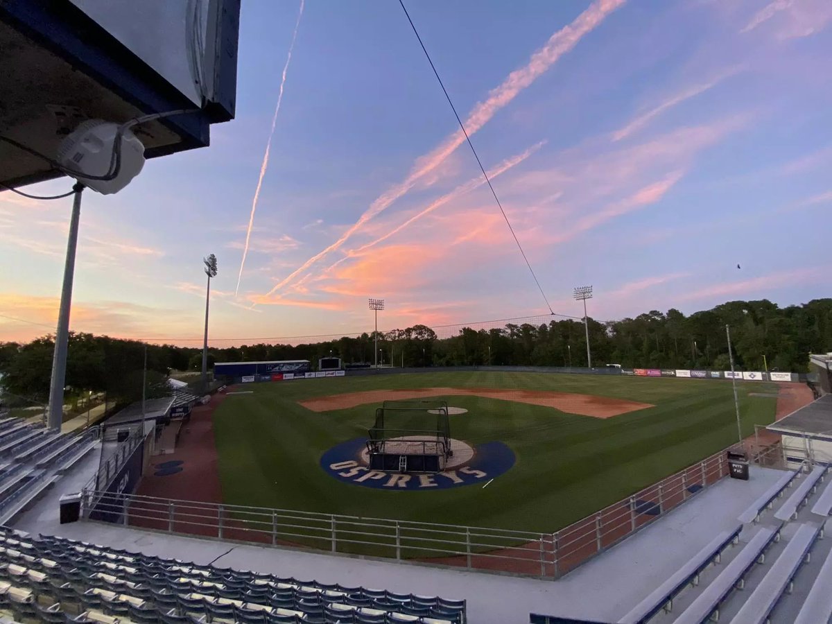 brennansage10's tweet image. I’m extremely blessed to announce my commitment to the University of North Florida. I’d like to thank my family, friends and coaches that have supported me along the way! Special thanks to @BryanHenry22 and @E_Mart97 and many others I’ve failed to mention! #swoop
