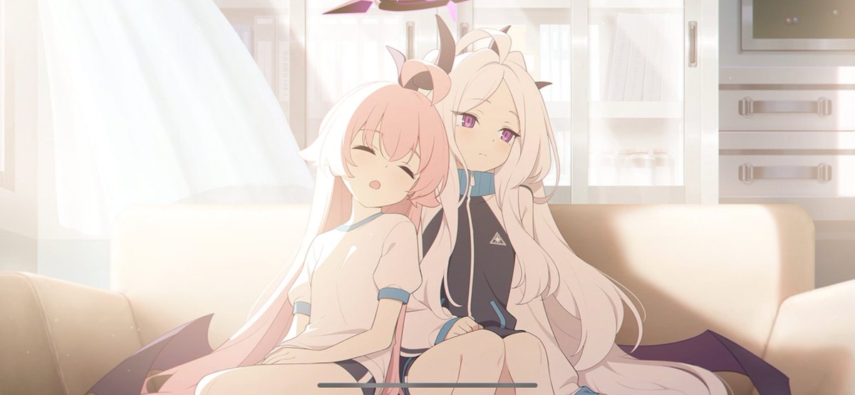空崎ヒナ(ブルアカ) ,ホシノ(ブルーアーカイブ) 「はよこうなりたい朝」|にゃっぴーのイラスト