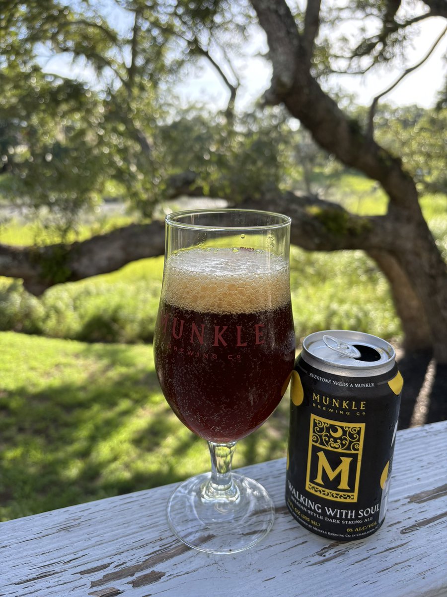 TheBeerCanProf's tweet photo. Cheers #chsbeer #jamesislandsc #chswx https://t.co/a62icjxTju