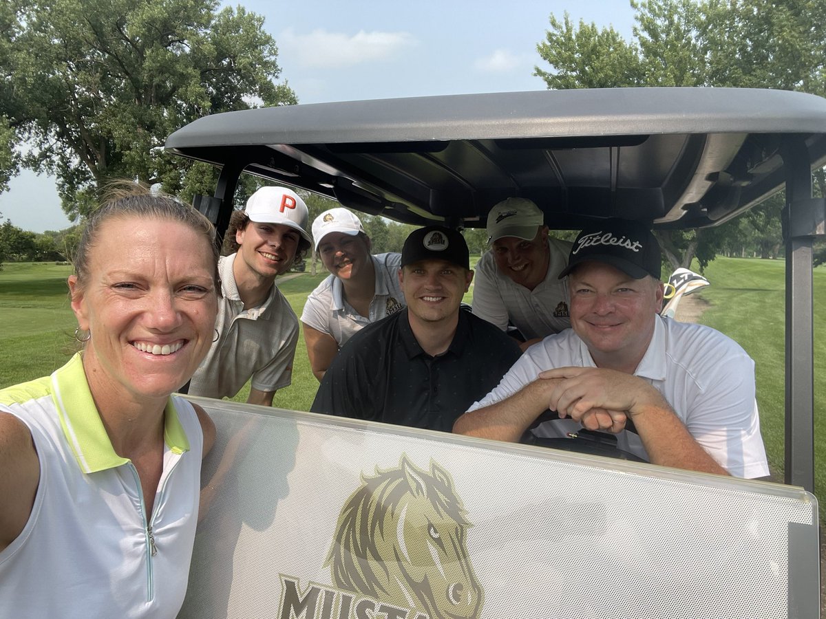 Jennifer Flowers (@jenflowers) on Twitter photo The BEST crew. <a href="/SMSUMustangs/">SMSU Athletics</a> is so lucky to have this awesome admin team. Thankful for each of them. Enjoyed lunch on the patio and an afternoon of golf. Don’t worry - it wasn’t competitive at all 😜 Looking forward to the fall and working alongside this team. #LetsRide🐴 The BEST crew. <a href="/SMSUMustangs/">SMSU Athletics</a> is so lucky to have this awesome admin team. Thankful for each of them. Enjoyed lunch on the patio and an afternoon of golf. Don’t worry - it wasn’t competitive at all 😜 Looking forward to the fall and working alongside this team. #LetsRide🐴