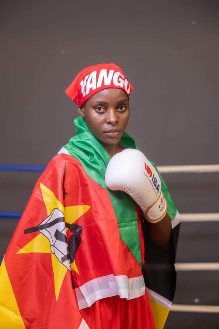 Olá bom dia família, 
Vejam essa linda cara da sobrinha Alcinda,ela vai nos apresentar nos jogos olímpicos em Paris na modalidade de Boxe e nós vamos dar ela mais força. Vamos apoiar a todos atletas que se encontram em França nesse evento olímpicos  que terá lugar no dia 26.7.24