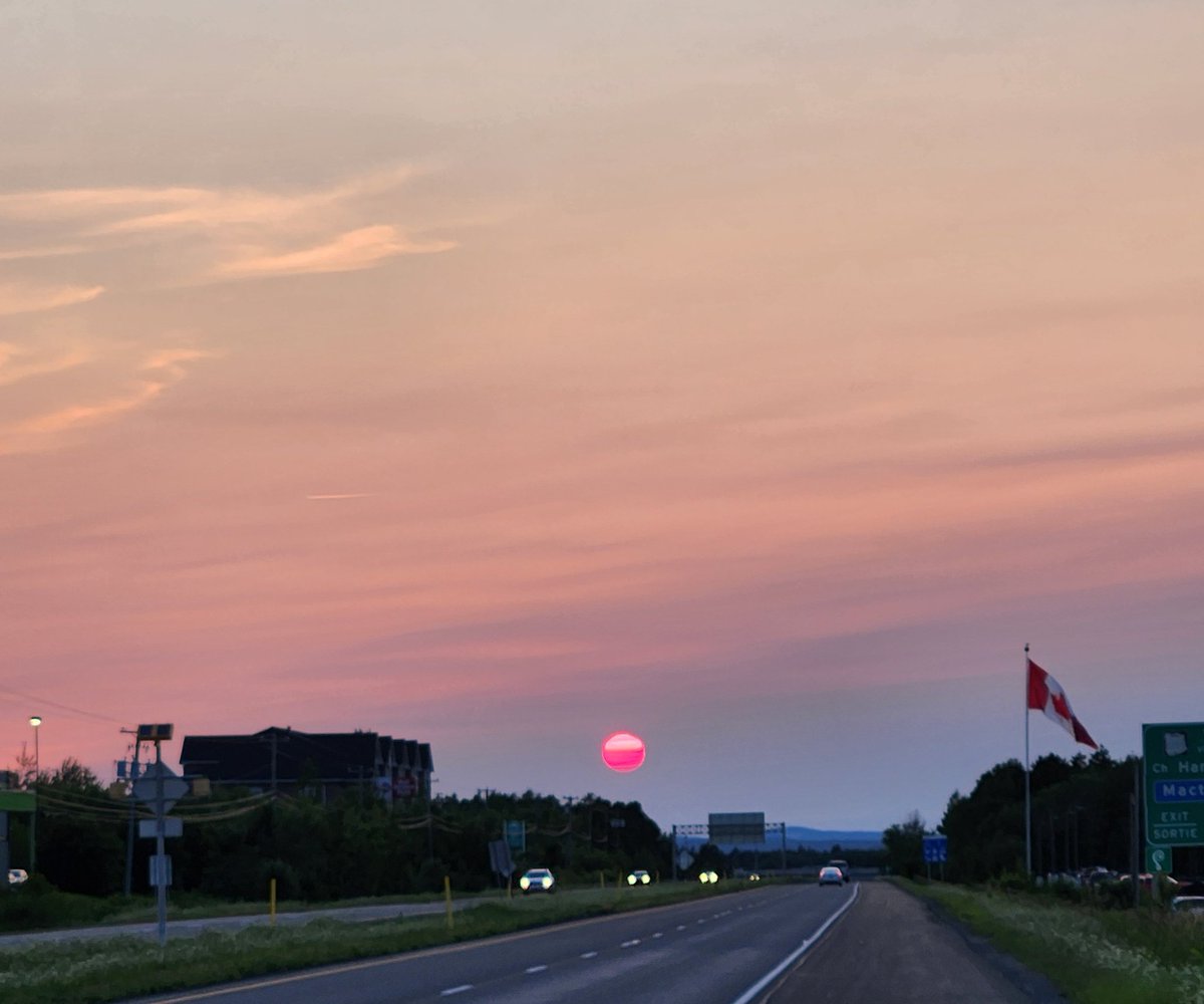 Stephie_Hayden's tweet photo. @KalinMitchelCTV  sun setting in Fredericton NB last night (July 22,2024) https://t.co/KBVlJbGjc3