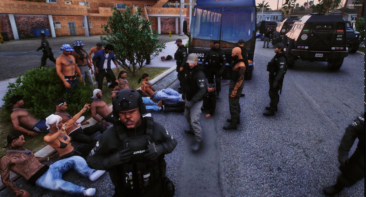 TobiasWhell's tweet image. Comme vous pouvez le constater, le SASP est venue, a vu et a vaincu, les Mara quant à eux sont au sol et se battent contre la mort. #SASP