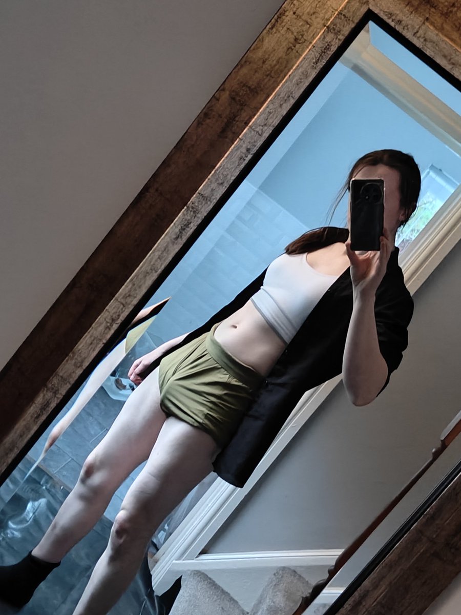 mmmmmary_'s tweet photo. muscle mommy in progress #nsfwtwtًً #nsfw https://t.co/HKxxuTSKFf