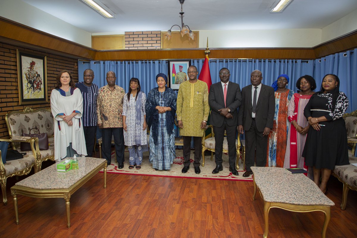 AminaJMohammed's tweet photo. Investing in sustainable development in complex settings, ensuring we leave no one behind.

The @UN is committed to supporting Burkina Faso in keeping the promise of the #SDGs. https://t.co/Lc1ZIbyYBH