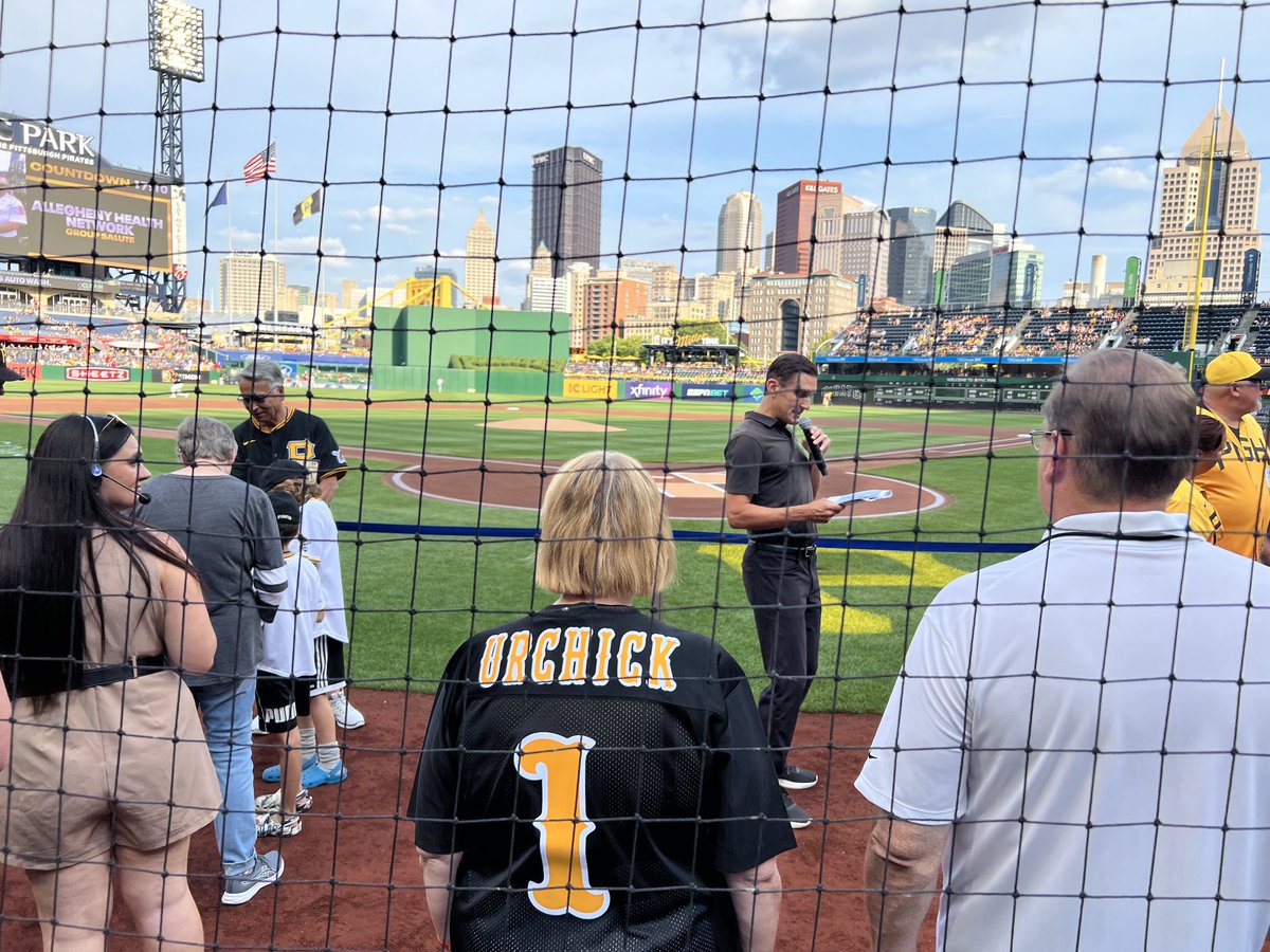 JohnHewko's tweet photo. At Pittsburgh ⁦@Pirates⁩ game for @Rotary fundraiser that raised $1.3 million for polio eradication. Rotary Prez Stephanie Urchick threw out the first pitch! #endpolio #Rotary https://t.co/bfHegFiVxb