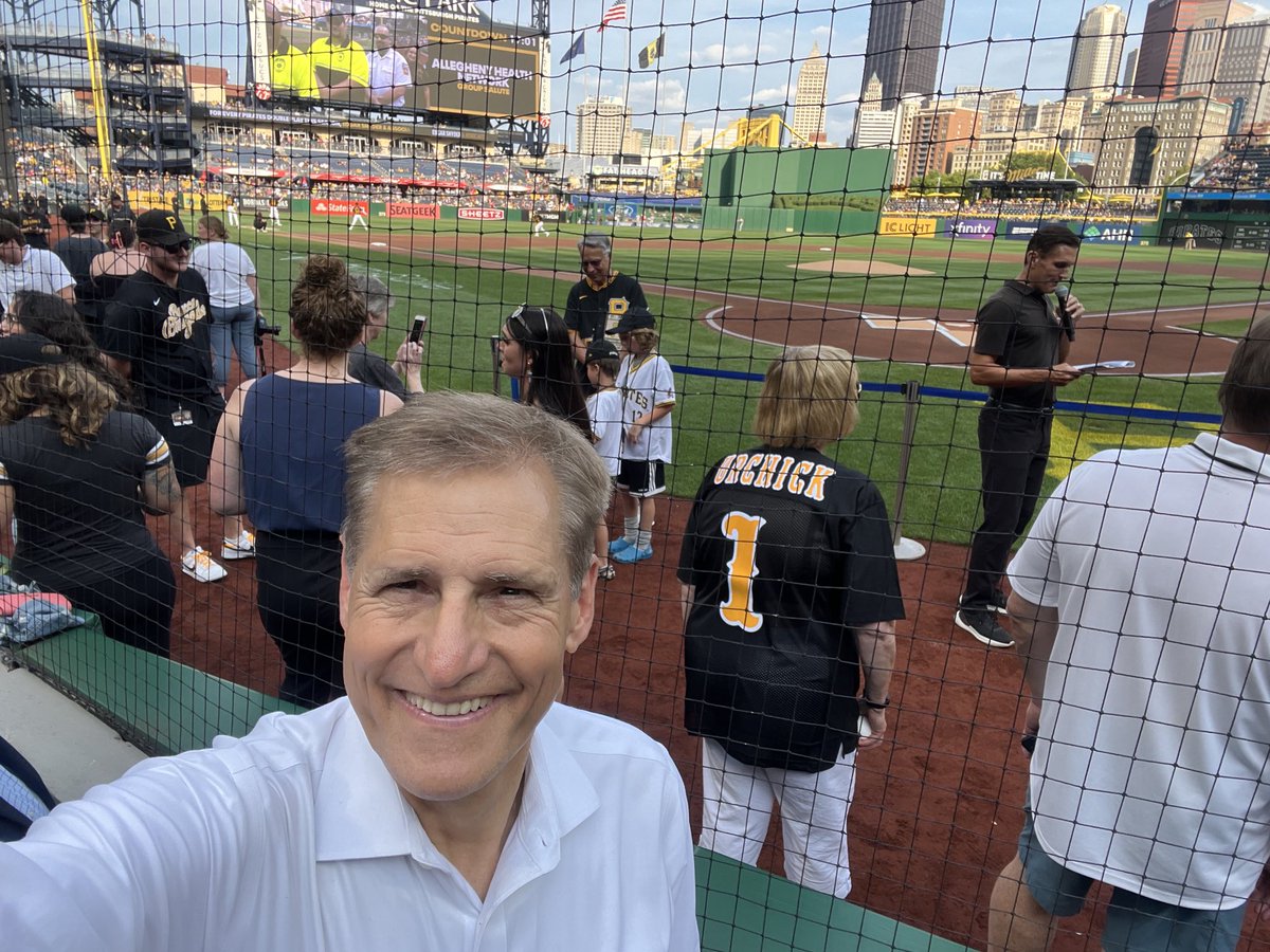 JohnHewko's tweet photo. At Pittsburgh ⁦@Pirates⁩ game for @Rotary fundraiser that raised $1.3 million for polio eradication. Rotary Prez Stephanie Urchick threw out the first pitch! #endpolio #Rotary https://t.co/bfHegFiVxb