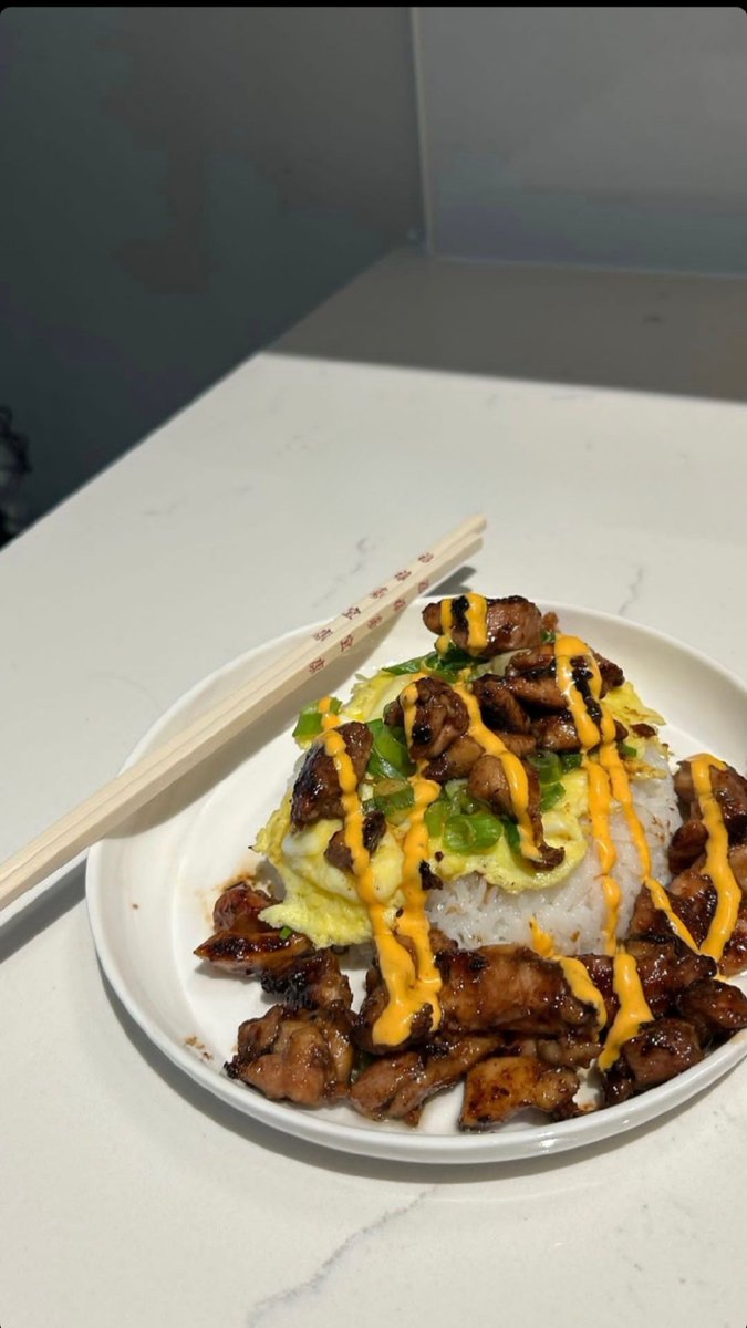 Supp Night owls  👋

Who's up for a quick dinner before dozing off?
Sweet dreams ❤