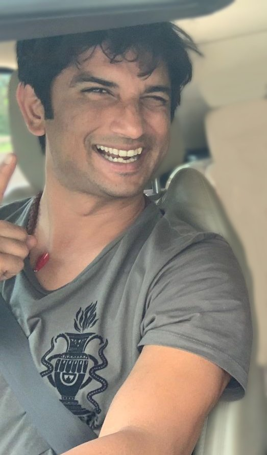"Woh itne alive hai... uff uski woh smile...
Woh toh mere ghar mein hi rehta hai..."

~ Priyanka Singh

x.com/PHOENIX21PHOTO…

Inspirational, Incomparable, Immortal
Na Bhule Hain Na Bhulne Denge <a href="/PMOIndia/">PMO India</a>

Sushant Energy Doing Wonders 💫
#SushantSinghRajput