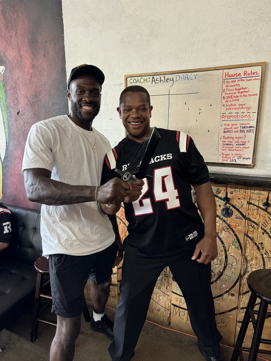 CalvinOSEG's tweet photo. A great day with our partner and friends from @CasinoLacLeamy and some of our awesome @REDBLACKS players doing a little Axe Throwing!! #GoREDBLACKS https://t.co/03G9aHo5R1