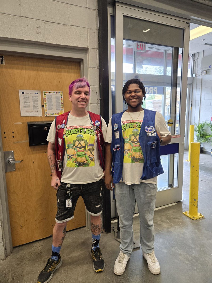 SSA2284190473's tweet photo. Twin day at kingsplaza
@Javi3rD @SamCharles07 @SamCharles07 @SedeekahP @PCowan_2284 @baptiste565 https://t.co/IqLTH8XydY