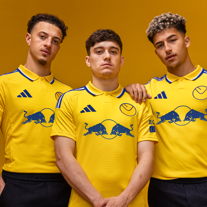 LUFC's tweet photo. 🟡 𝐀𝐥𝐫𝐞𝐚𝐝𝐲 𝐈𝐜𝐨𝐧𝐢𝐜!
Introducing the new 24/25 #LUFC x @adidasfootball away kit!