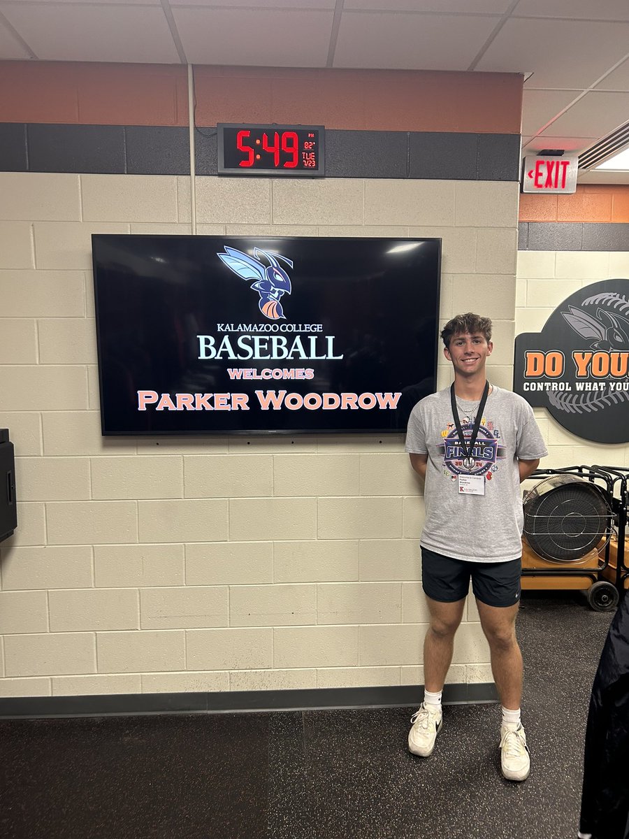 Pwoodrowbsbl's tweet photo. Huge thank you to @coachott7 and @MEllenbest for showing me around campus today. It was great to get to know Kalamazoo college more and learn what it has to offer! https://t.co/IMrUM56pym