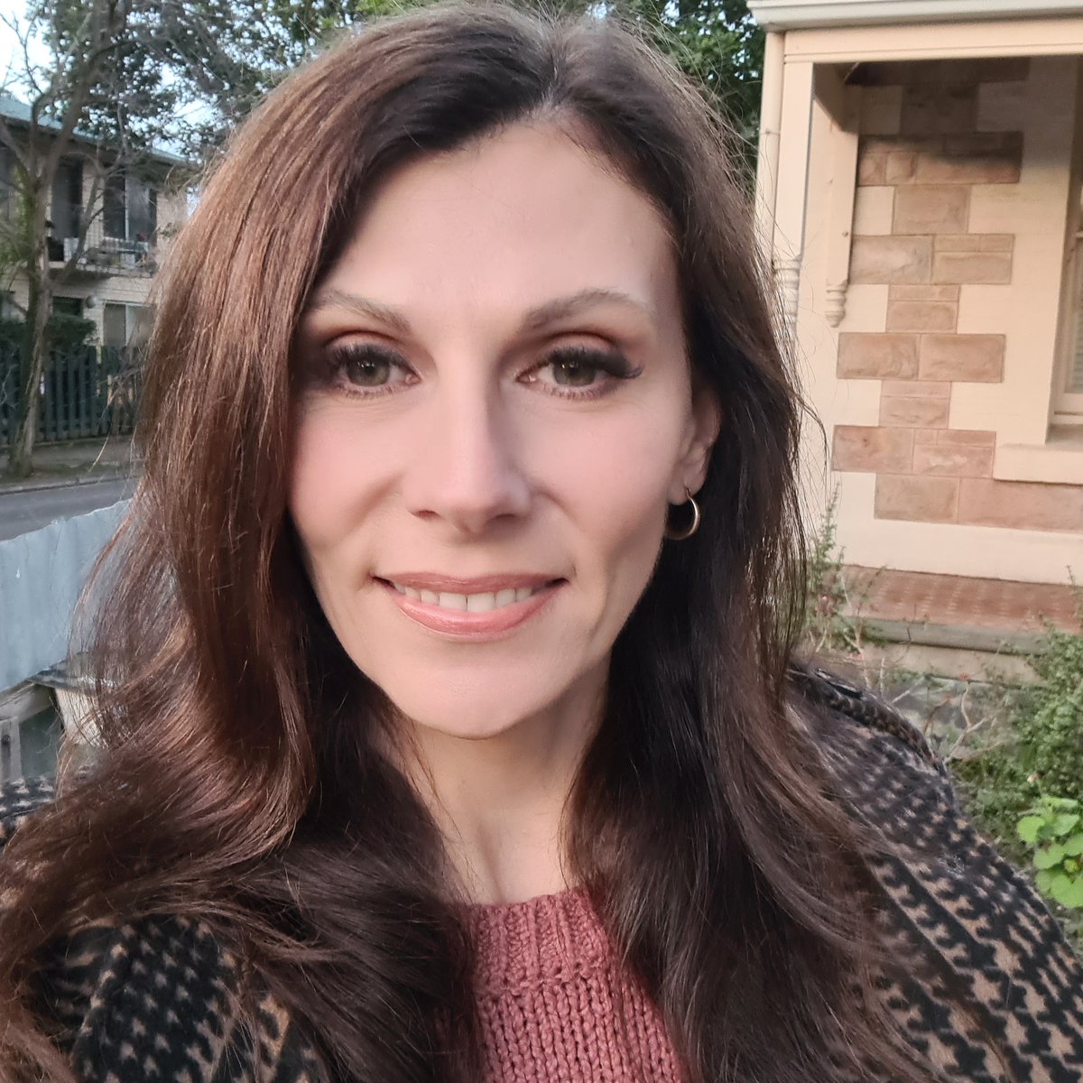 YesladyMay's tweet photo. Out on a date do I scrub up alright? https://t.co/34d4jl9NkV
