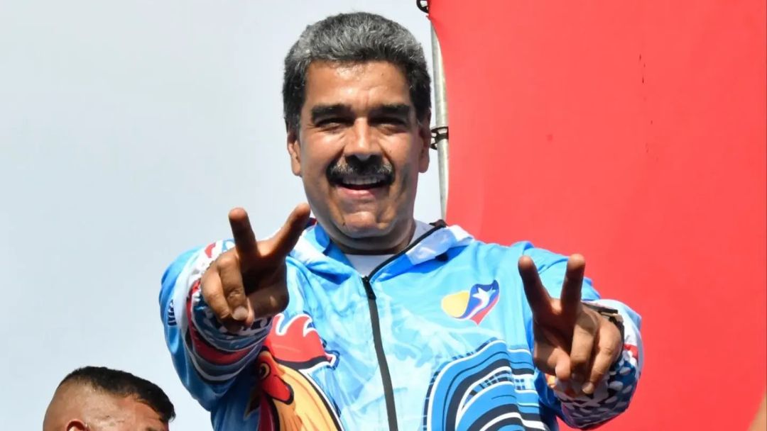 <a href="/KevinNegocios/">Kevin Negocios</a> Vamos al gallo Nicolás!!!