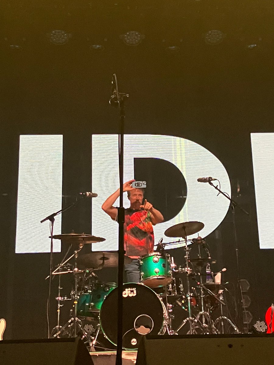 carol👿 tweet media