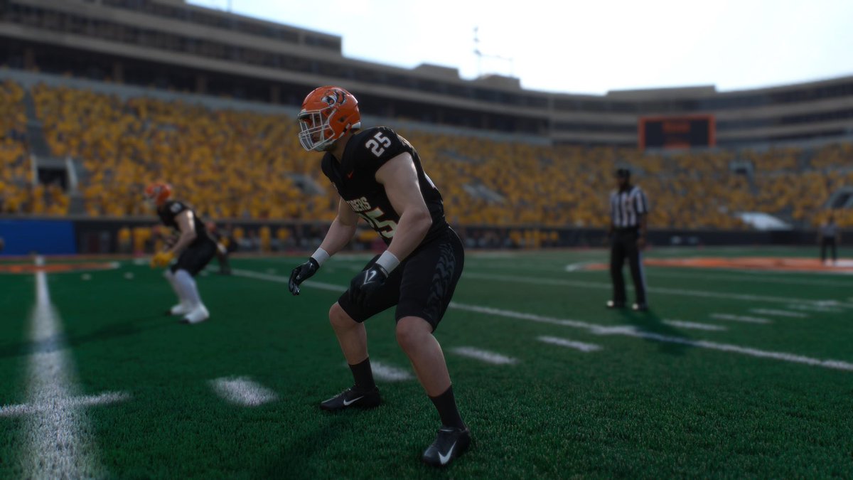 CoachKellerGC's tweet image. 🐅🎮

On the hunt for National Championship #4🏆

Download Georgetown by looking up the username “DayneK16” 

#CollegeFootball25