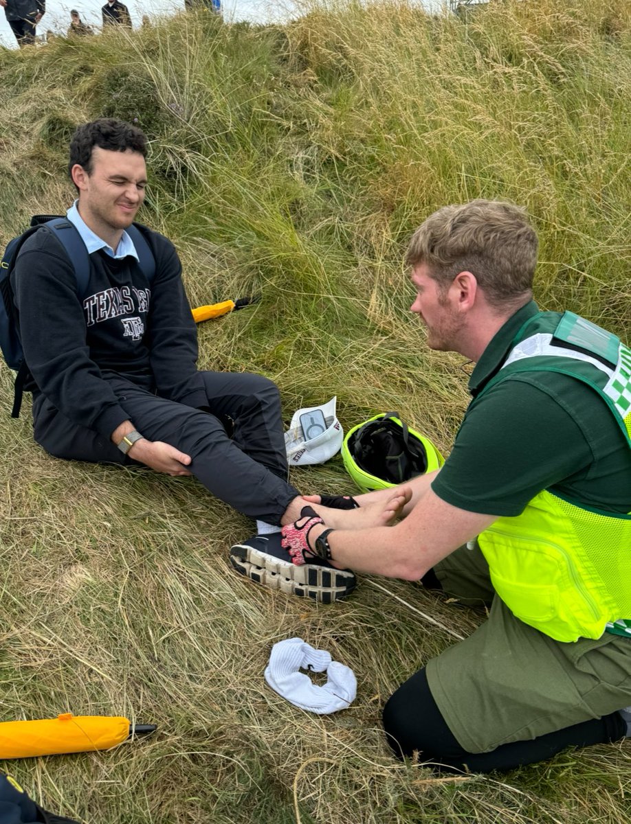 themasonmichell's tweet image. Hey @RandA, it’s been a lifelong dream to witness the winning putt at the 18th on a Sunday at @TheOpen. My dad &amp;amp; I came from the US, were 3 hours away from making that dream come true, then… I snapped my ankle. You think we can get a redo at Portrush?? @PGATOUR