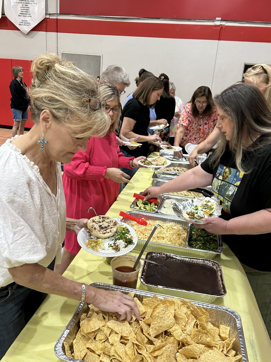 TexomaC's tweet photo. Teachers gathered today for our annual Dog Days of Summer Luncheon. We are looking forward to the new school year and excited to welcome students in a few weeks! https://t.co/qUVHql6qpk