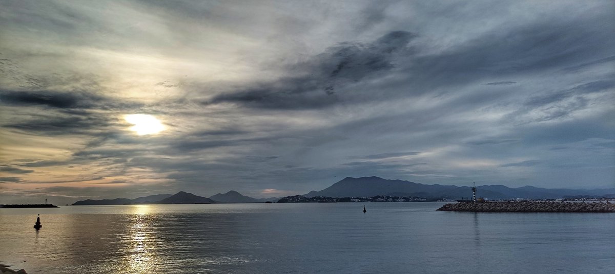 camposdavid77's tweet photo. De aguas apacibles, libre de aire y de lluvia https://t.co/3vfelZkx0Y