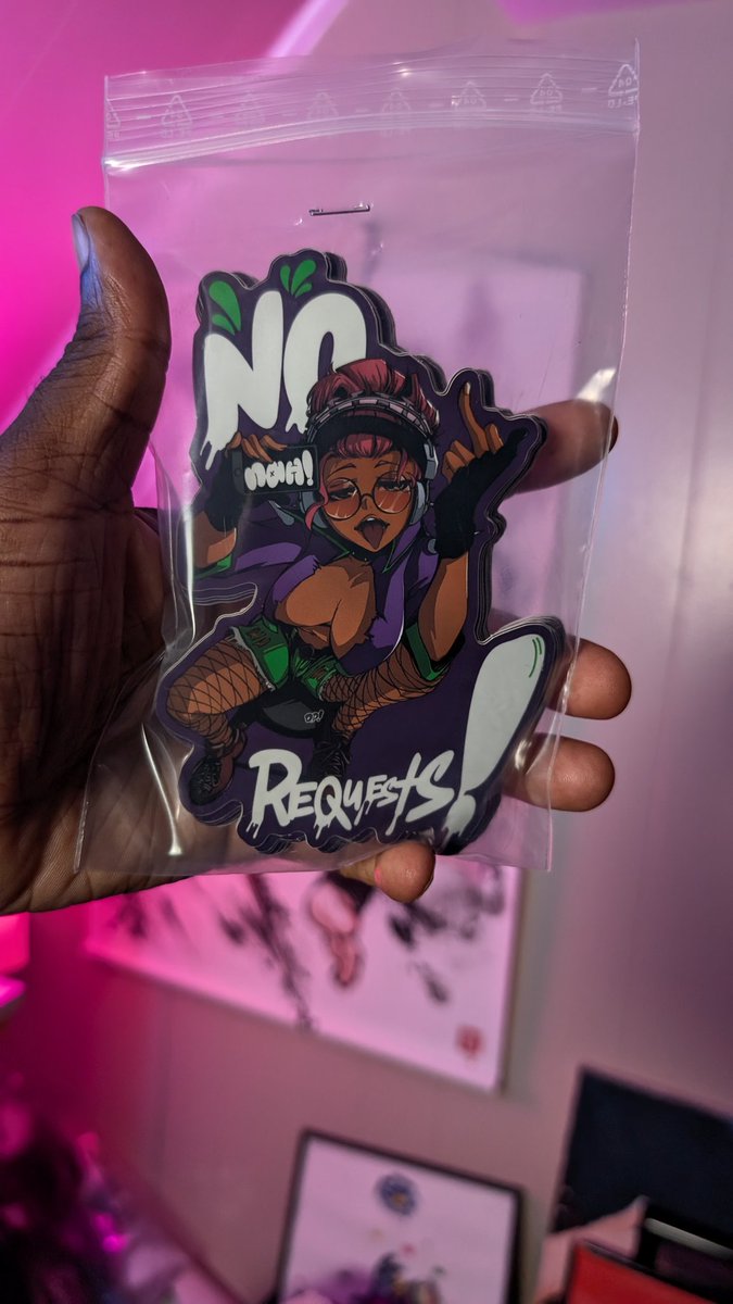 offbeatpeach's tweet photo. Aight so we got our stickers in for our next drop coming soon and they look AMAZING 🤩 

Thank you to everyone that recommended @StickerApp as a new place to get bulk stickers made. Looks like it's gonna be the new place to get them made! https://t.co/kDYTUvvJUo