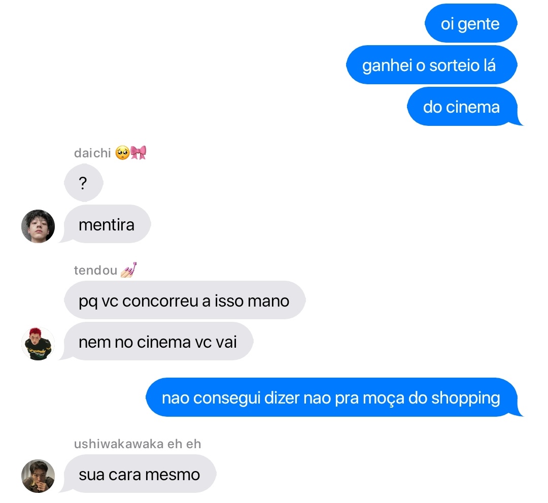 haikyuubi's tweet photo. #iwaoi short au | cinema

oikawa sempre teve muita sorte, por isso estranhou não ter ganhado o sorteio do cinema de sua cidade. achou ainda mais estranho o ganhador entrar em contato com uma proposta muito suspeita, mas irrecusável. https://t.co/YrlCAYeJer