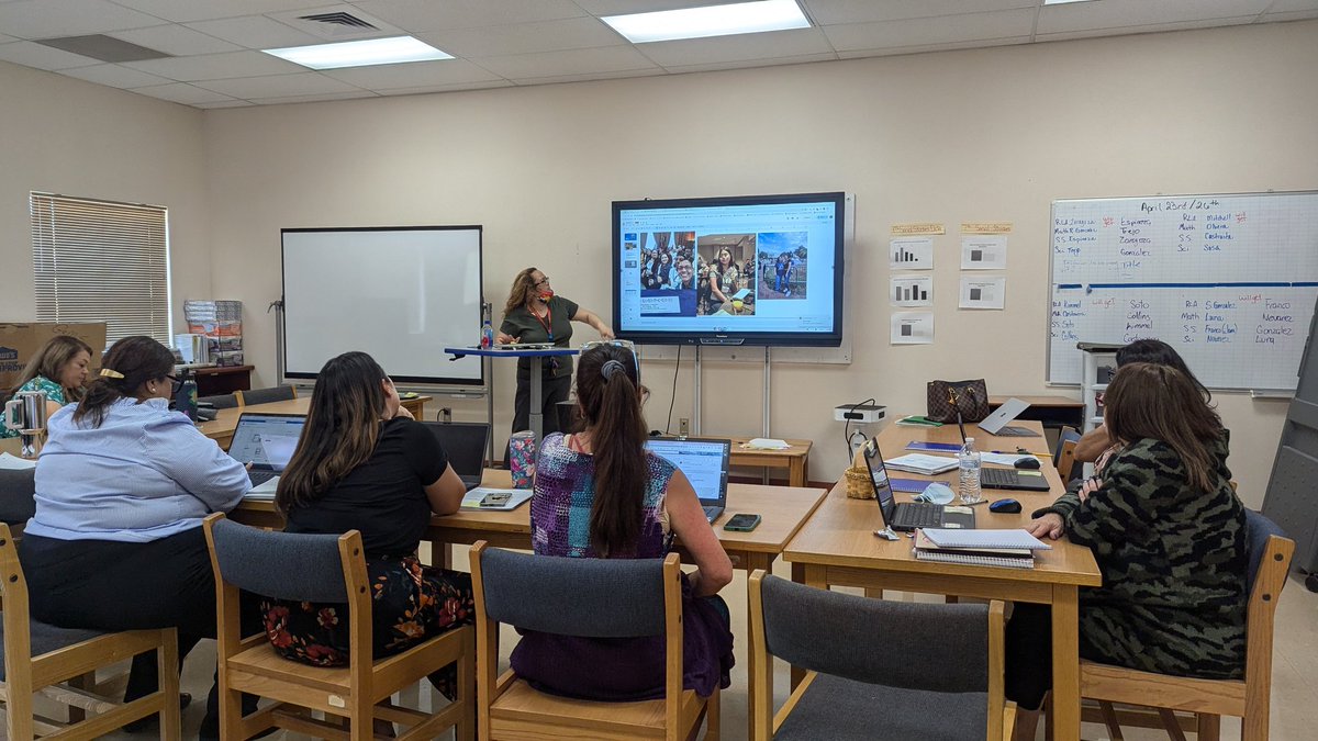 Alvarez_SEISD's tweet image. First day of classes ✅
First day of GEM PLCs ✅
First day of year 15 in education ✅
#Here2Serve
#GEMSpride #SEISDCommitmentValorYCorazon