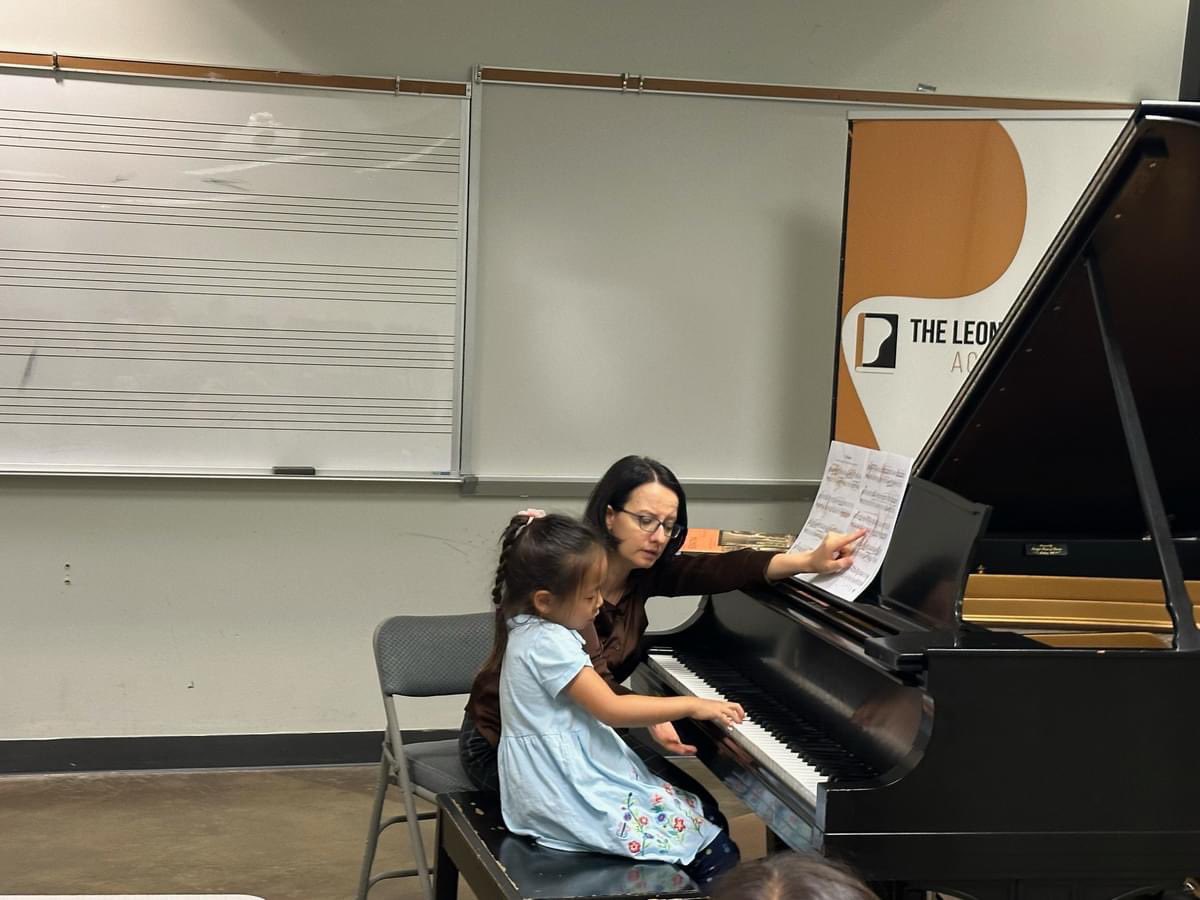 Happy Birthday to Leon Fleisher: A Tribute to a Musical Legend.

Your life and career are testaments to the power of perseverance, adaptability, and the enduring spirit of a true artist.
#leonfleisheracademy #leonfleisher #piano